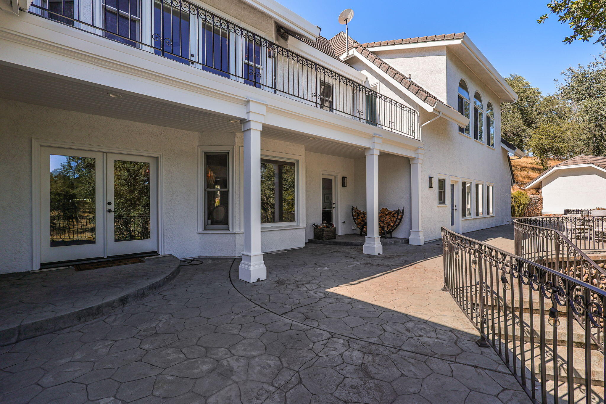 8709 Silver Bridge Road Palo Cedro, CA 96073 - Photo 51 of 88 Outside Patio