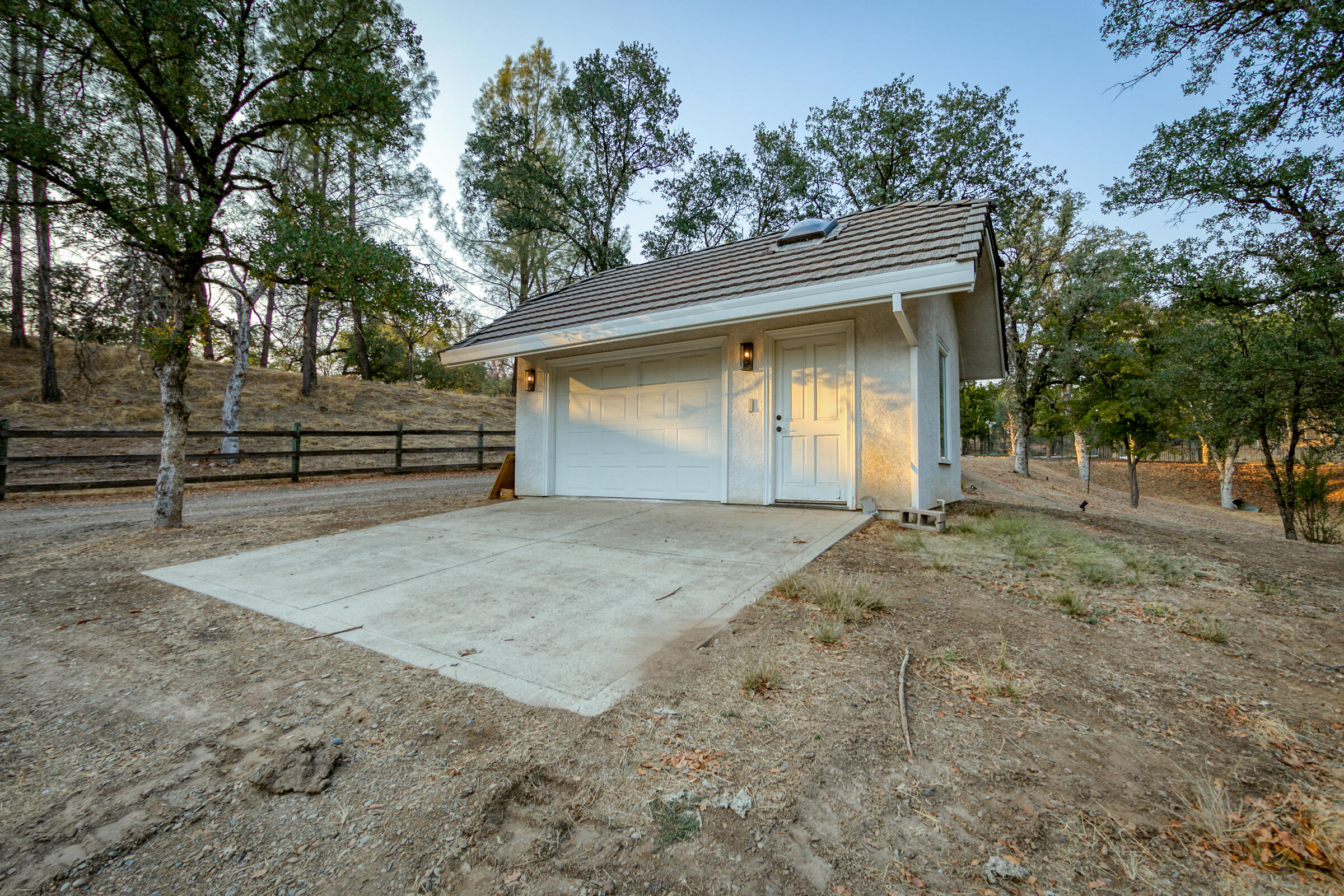 8709 Silver Bridge Road Palo Cedro, CA 96073 - Photo 77 of 88 HV7A2562
