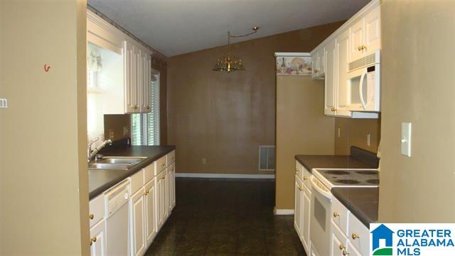 7385 Lake In The Woods Road Trussville, AL 35173 - Photo 12 of 25