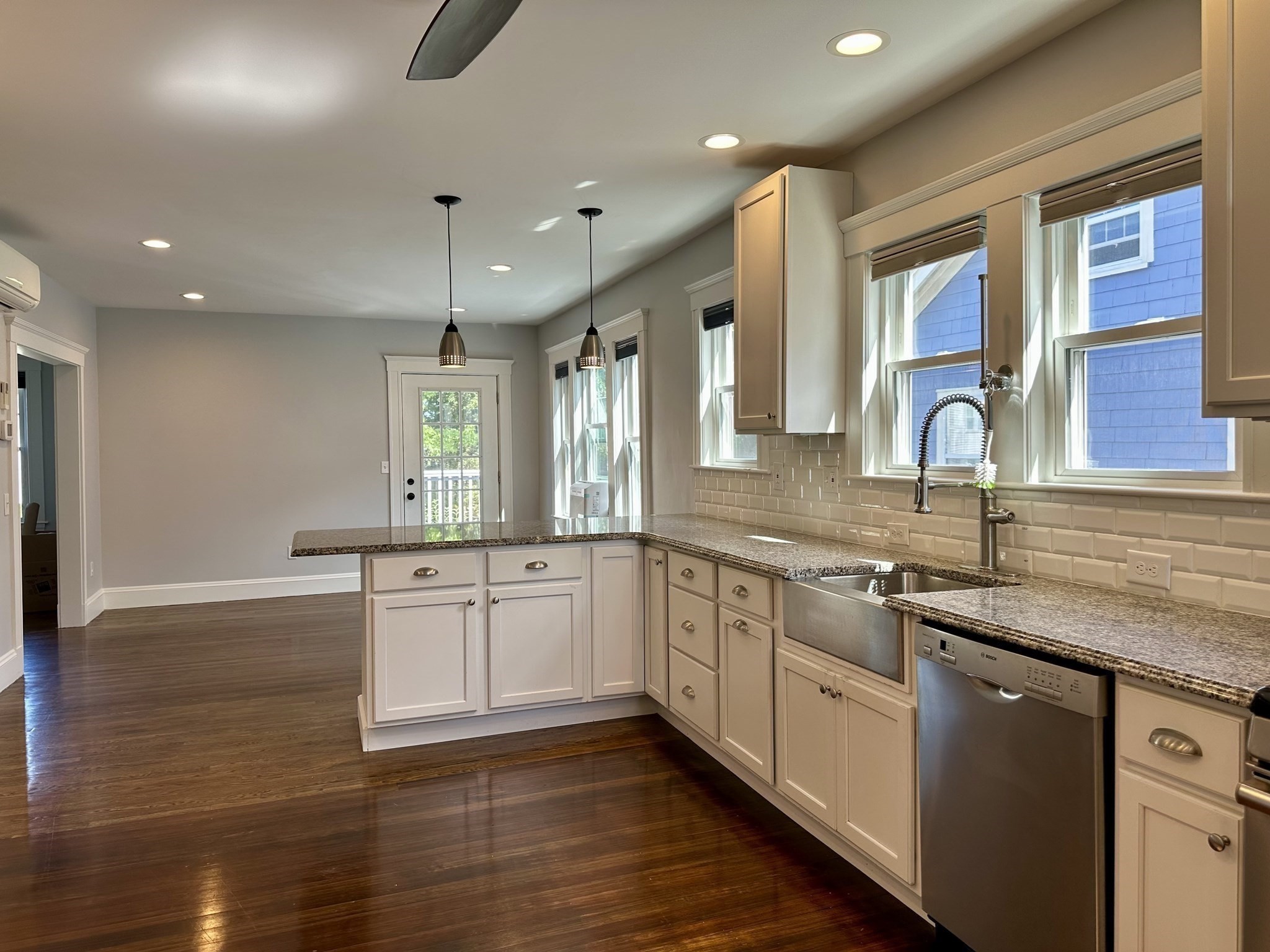 44 Greaton Road, Unit 2 Boston, MA 02132 - Photo 4 of 29 Gallery Image 4