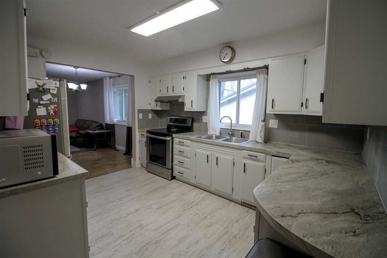308 Water Street Center Point, IA 52213 - Photo 10 of 33 Gallery Image 10