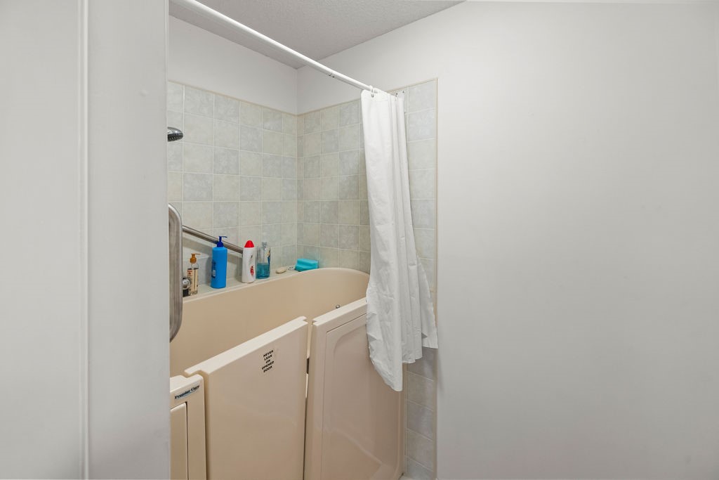 757 West Harold Circle Decatur, IL 62526 - Photo 25 of 34 Gallery Image 25