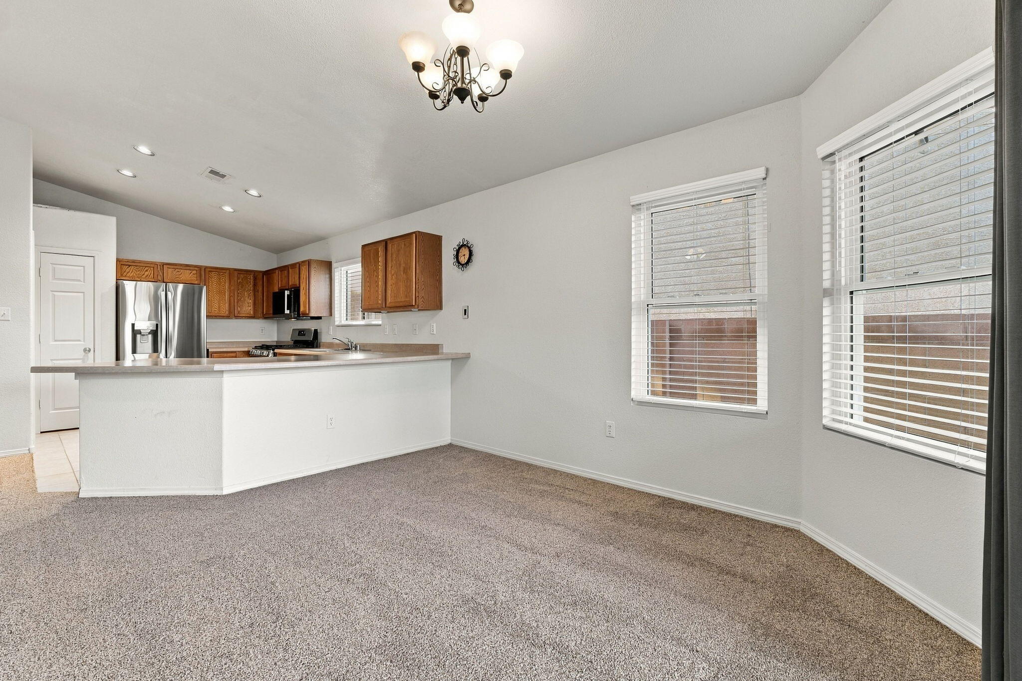 3732 Oasis Springs Road Northeast Rio Rancho, NM 87144 - Photo 17 of 38 Gallery Image 17
