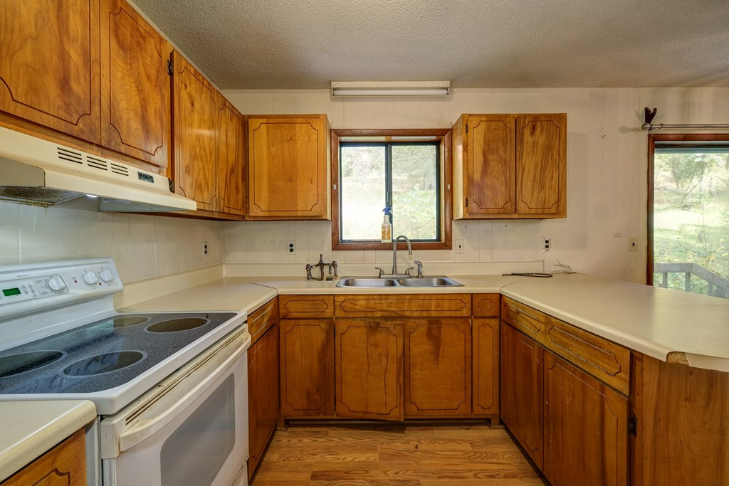 171 Caney Creek Road Murphy, NC 28906 - Photo 7 of 60