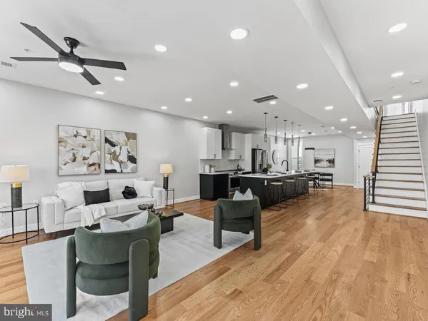 $4,700 | 4318 7th Street Northwest, Unit 2, Washington, DC 20011