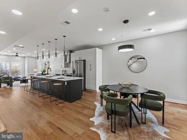 $4,700 | 4318 7th Street Northwest, Unit 2, Washington, DC 20011