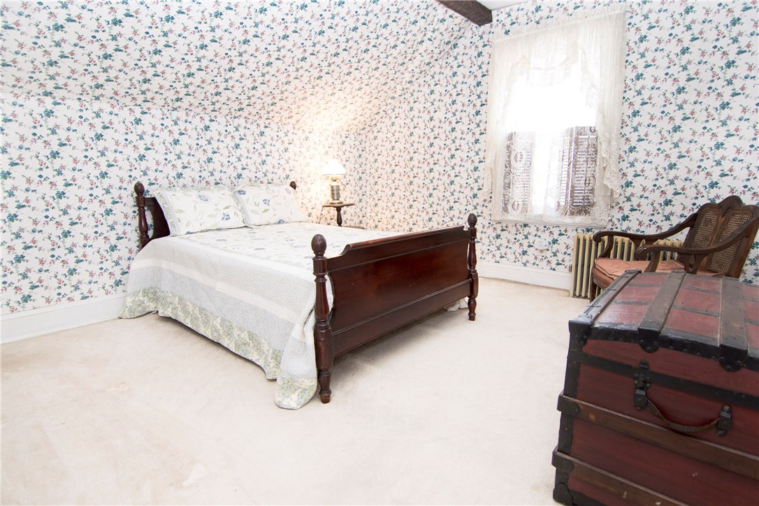 5 Beckside Road North Providence, RI 02911 - Photo 17 of 32 Spacious and bright master bedroom with wall to wall carpeting.