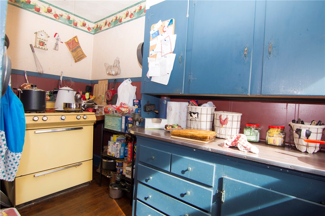 5 Beckside Road North Providence, RI 02911 - Photo 25 of 32 Kitchen on tenants side.