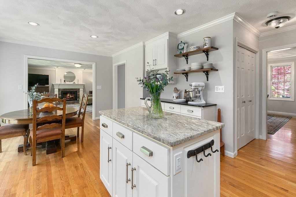 19 Candlestick Road North Andover, MA 01845 - Photo 13 of 42 Gallery Image 13