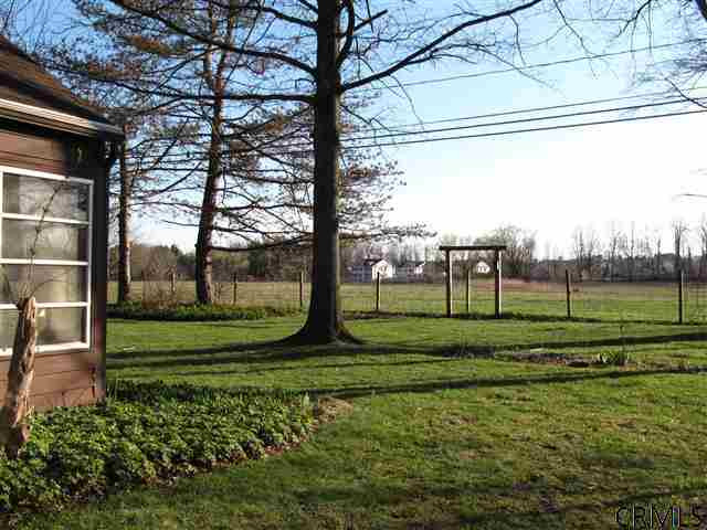 37 West Bayberry Road Bethlehem, NY 12077 - Photo 18 of 19 Photo 18