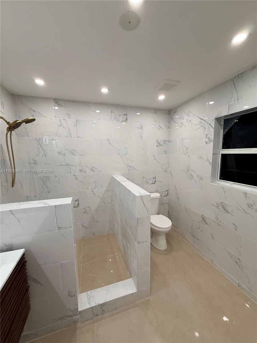 1007 Northwest 120th Street North Miami, FL 33168 - Photo 6 of 36