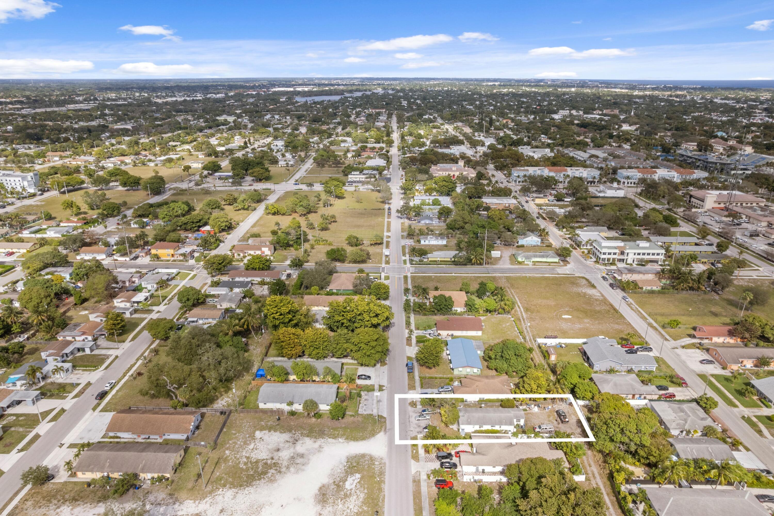 129 Southwest 6th Avenue Delray Beach, FL 33444 - Photo 14 of 33 Aerial View