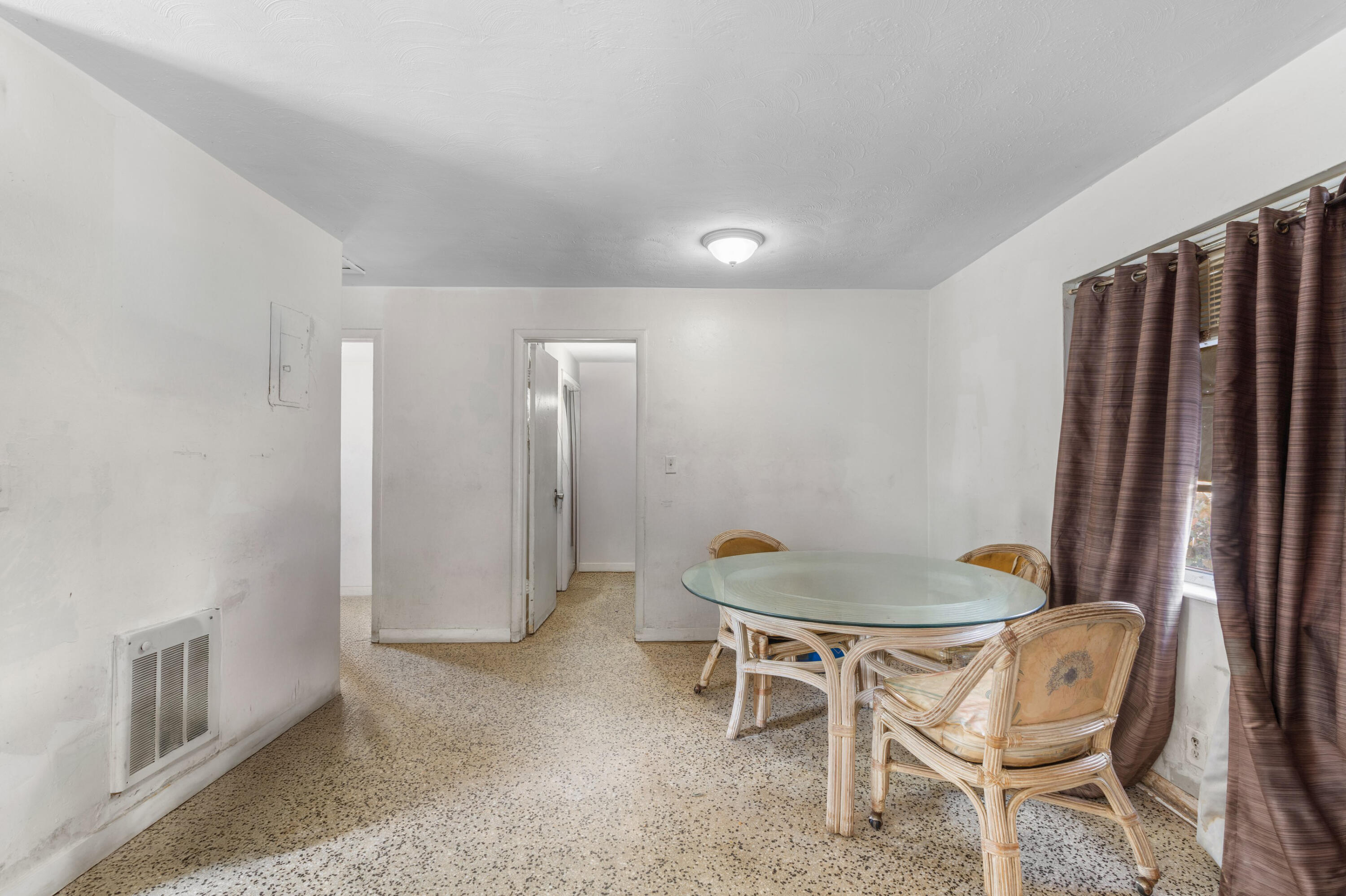 129 Southwest 6th Avenue Delray Beach, FL 33444 - Photo 5 of 33 Dining Room