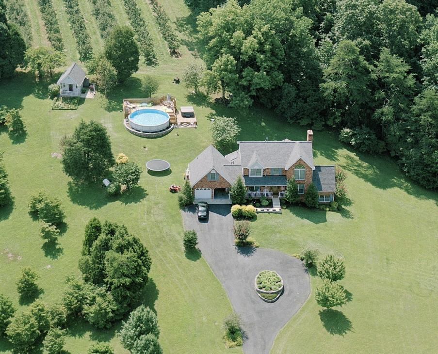 462 Huff Road Fincastle, VA 24090 - Photo 1 of 8 Listing Photo