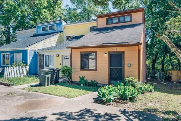 $155,000 | 2471 Talco Hills Drive, Unit D, Tallahassee, FL 32303