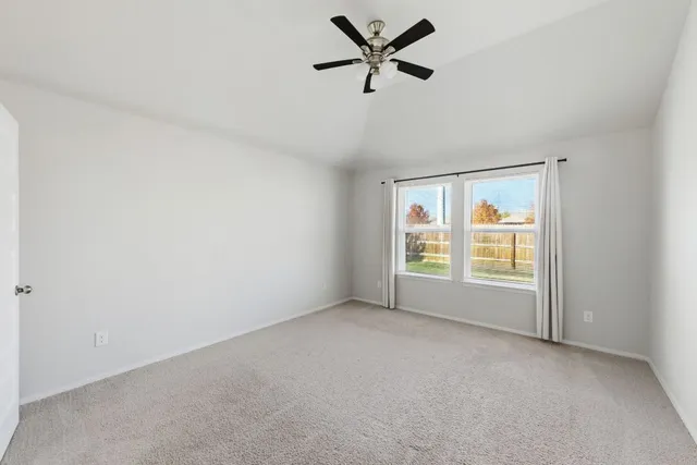 $1,900 | 104 Crooked Trail, Bastrop, TX 78602