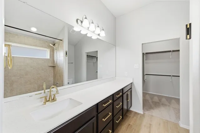 $1,900 | 104 Crooked Trail, Bastrop, TX 78602