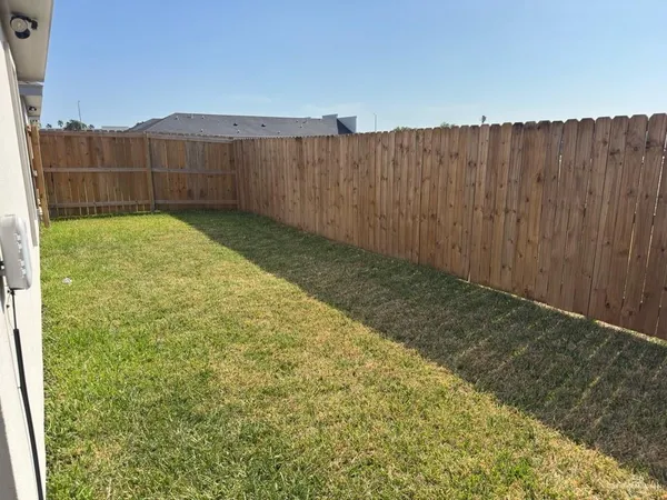 $1,325 | 1405 San Vicente, Unit 3, Weslaco, TX 78596