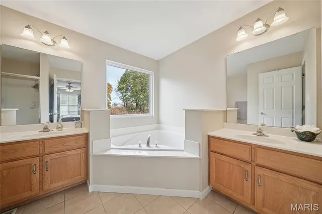 $385,000 | 956 Shadow Pine Drive, Fenton, MO 63026