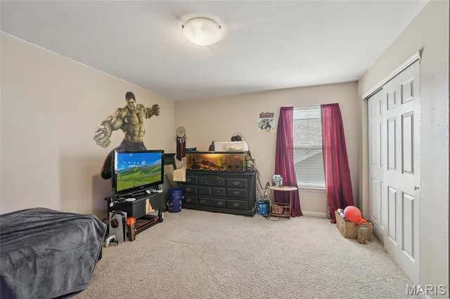 $385,000 | 956 Shadow Pine Drive, Fenton, MO 63026