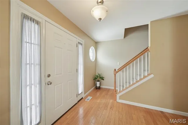 $385,000 | 956 Shadow Pine Drive, Fenton, MO 63026