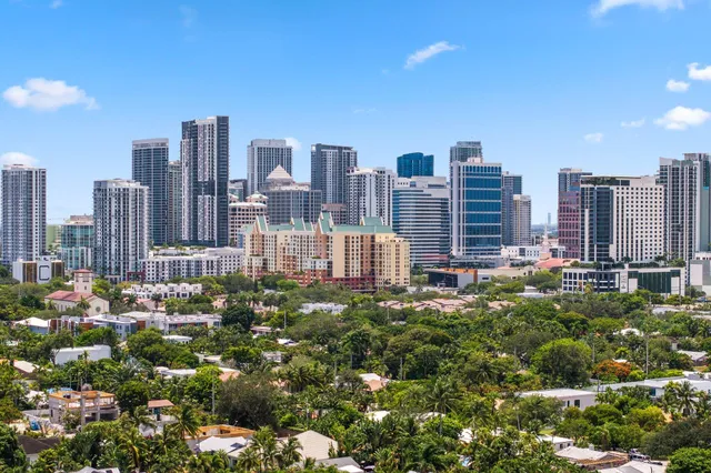 $209,999 | 609 Northeast 13th Avenue, Unit 102, Fort Lauderdale, FL 33304