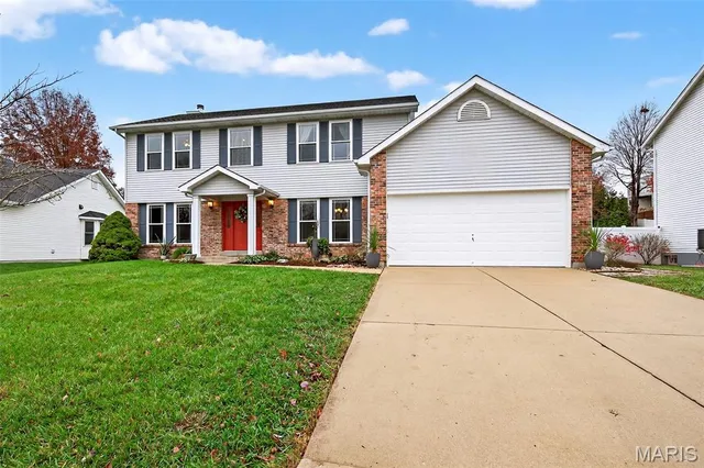 $449,900 | 1011 Treeshade Drive, St. Peters, MO 63376