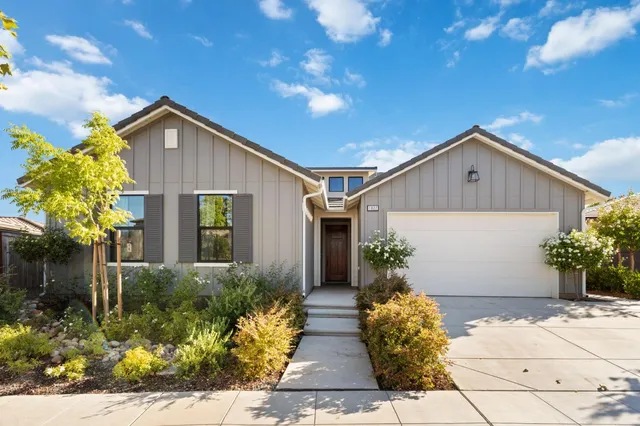$649,000 | 1022 Moonrise Way, Madera, CA 93636