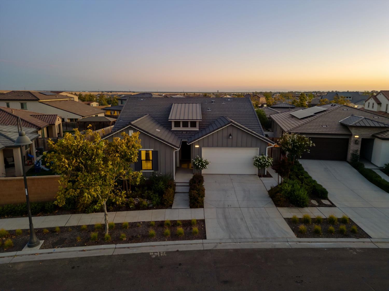 1022 Moonrise Way Madera, CA 93636 - Photo 37 of 57