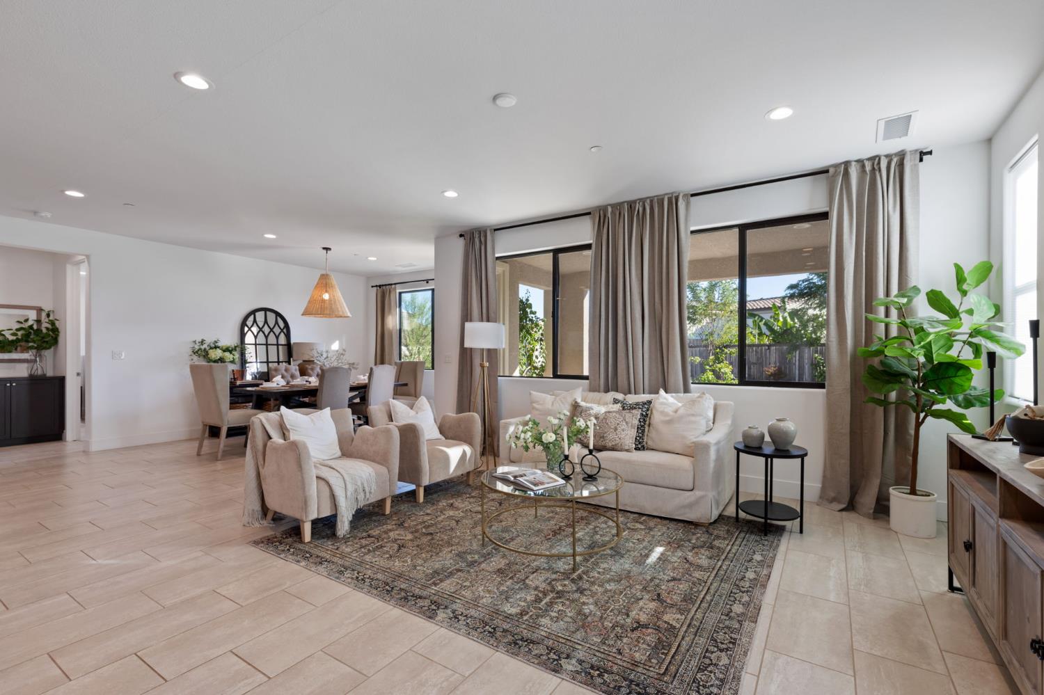 1022 Moonrise Way Madera, CA 93636 - Photo 10 of 57