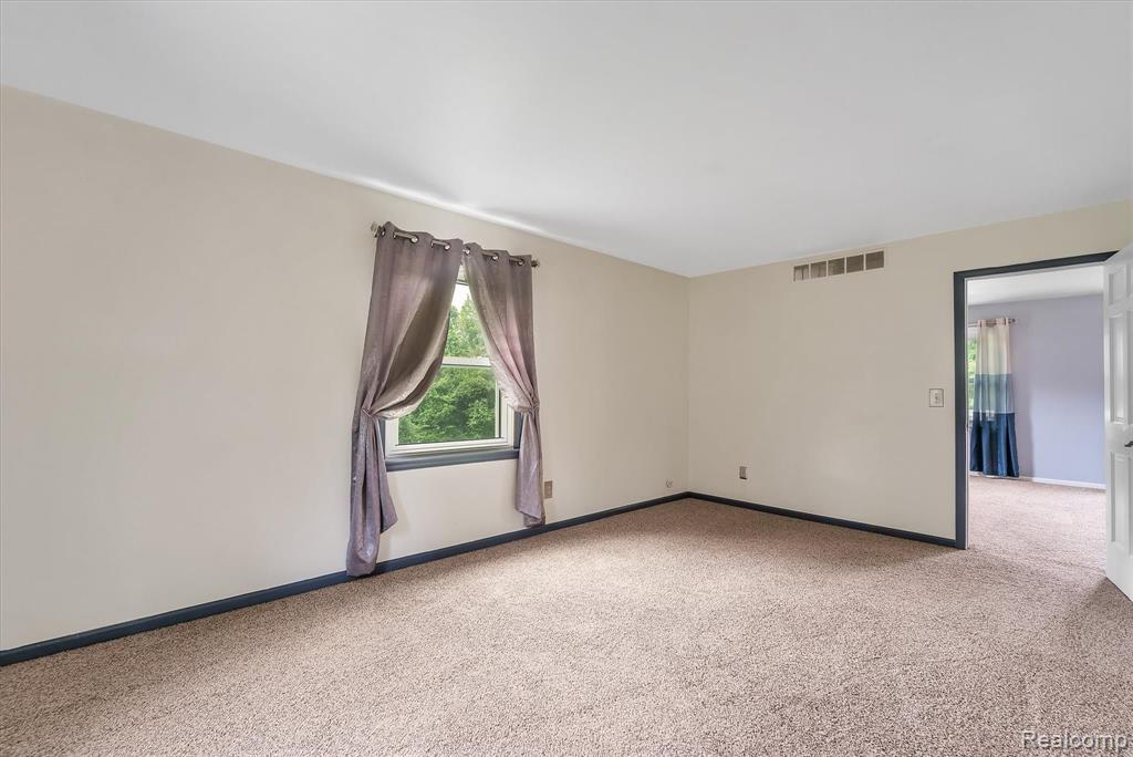 2090 Montague Road Davison, MI 48423 - Photo 19 of 61