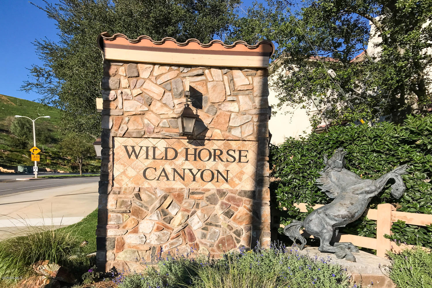 3708 Red Hawk Court Simi Valley, CA 93063 - Photo 2 of 27 Wild Horse Canyon Neighborhood