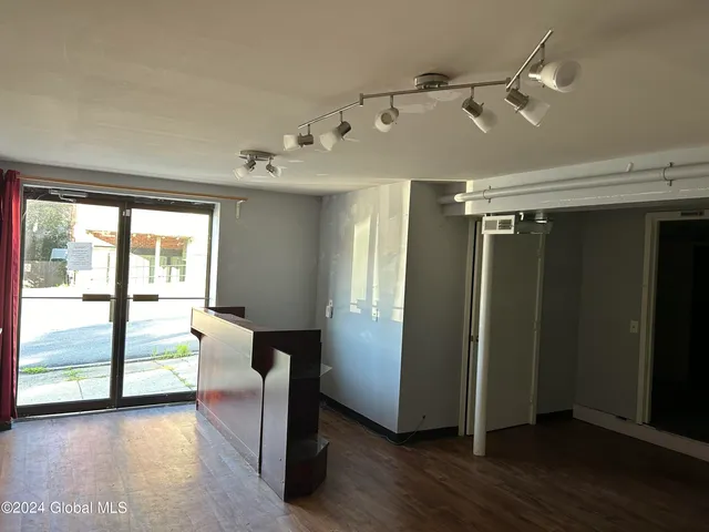 $900 | 122 Broad Street, Schuylerville, NY 12871