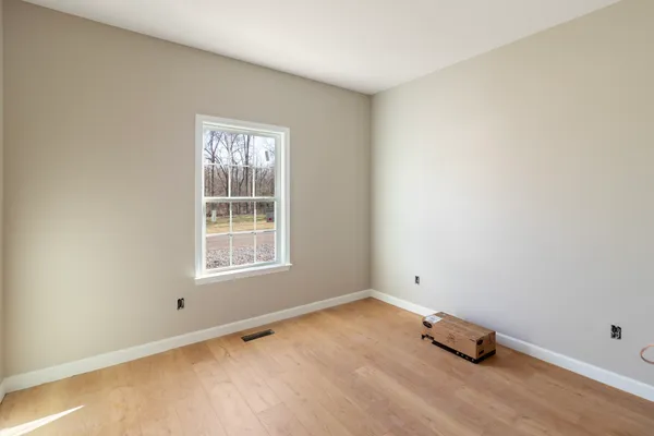 $330,000 | 1993 Stevens Drive, Westmoreland, TN 37186