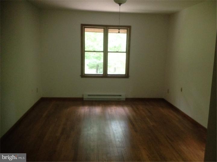 1263 Reed Lane Kintnersville, PA 18930 - Photo 11 of 12 Gallery Image 11