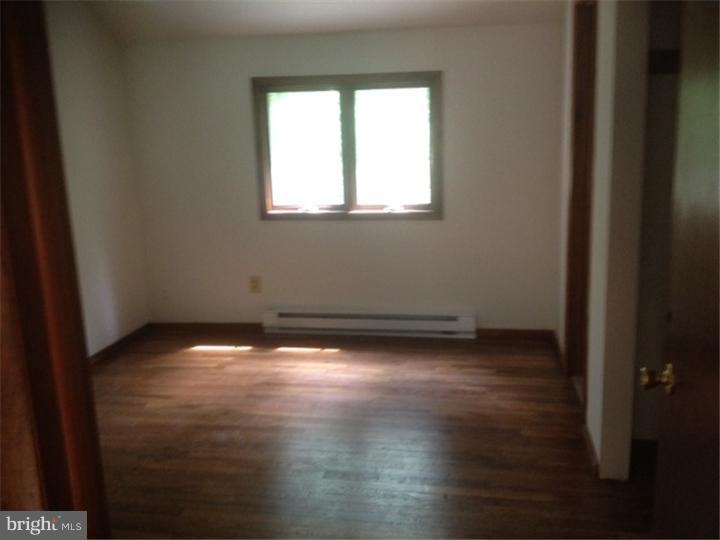 1263 Reed Lane Kintnersville, PA 18930 - Photo 10 of 12 Gallery Image 10