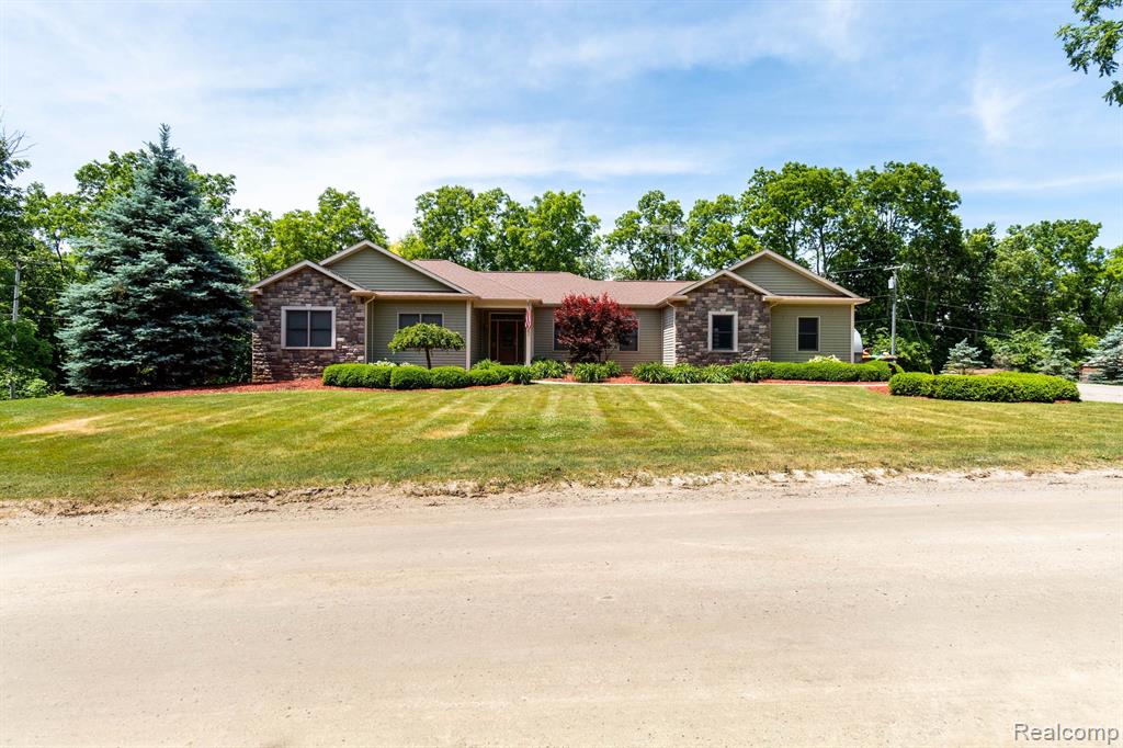 3531 Mitchell Road, Metamora, MI 48455 Compass