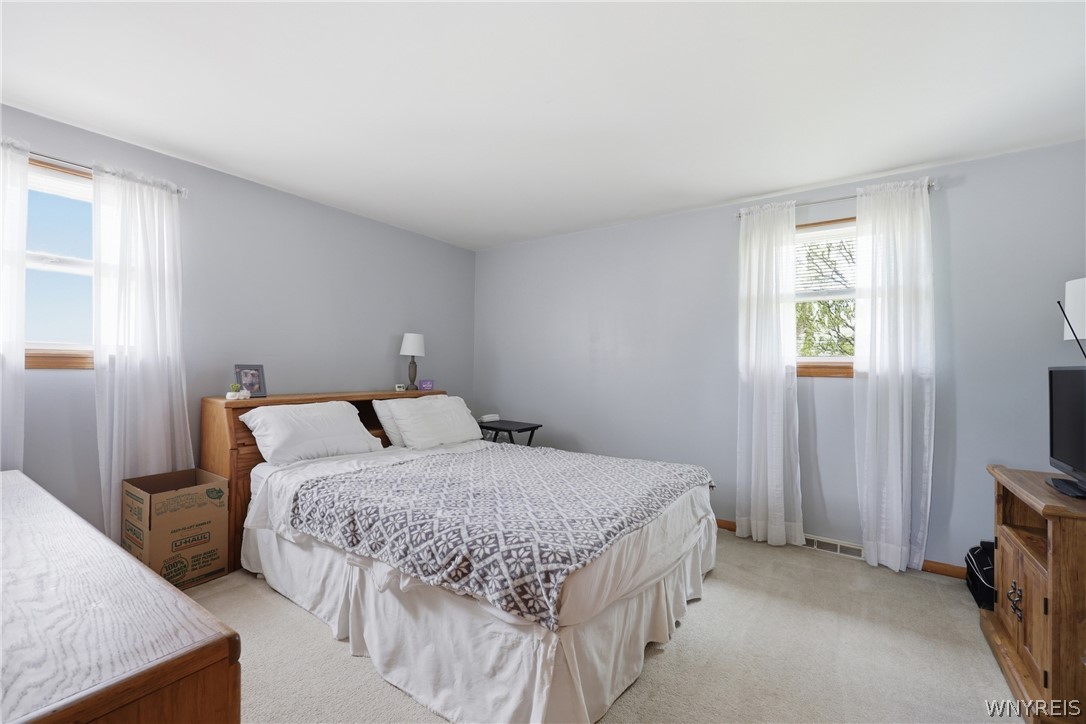 86 Patsy Lane Cheektowaga, NY 14043 - Photo 30 of 40 Left Side Bedroom