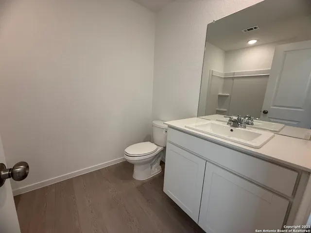 $1,445 | 204 Ottawa Way, New Braunfels, TX 78130