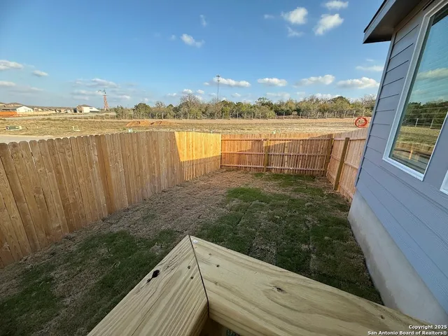 $1,445 | 204 Ottawa Way, New Braunfels, TX 78130