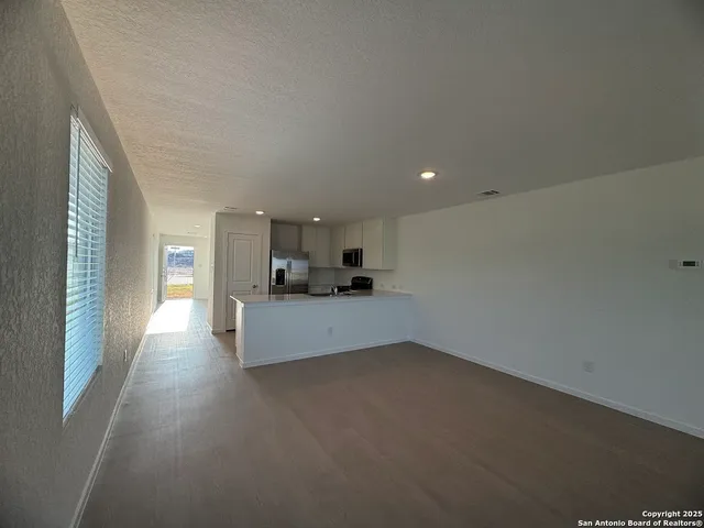 $1,445 | 204 Ottawa Way, New Braunfels, TX 78130