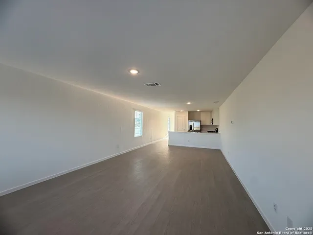 $1,445 | 204 Ottawa Way, New Braunfels, TX 78130