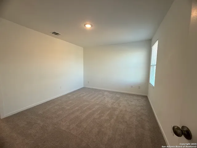 $1,445 | 204 Ottawa Way, New Braunfels, TX 78130