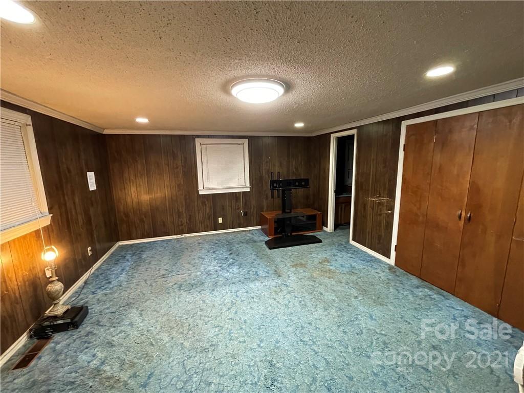 2808 Old Williams Road Raleigh, NC 27610 - Photo 8 of 16 a view of livingroom with furniture and a ceiling fan