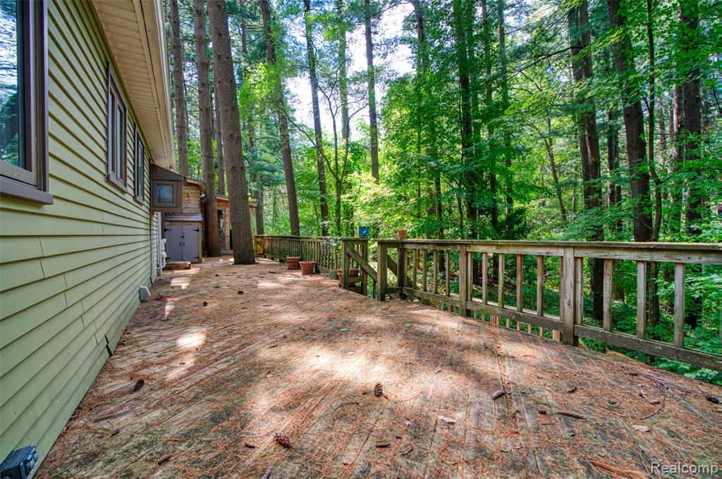 8800 Evergreen Road Brighton, MI 48116 - Photo 20 of 24 Gallery Image 20