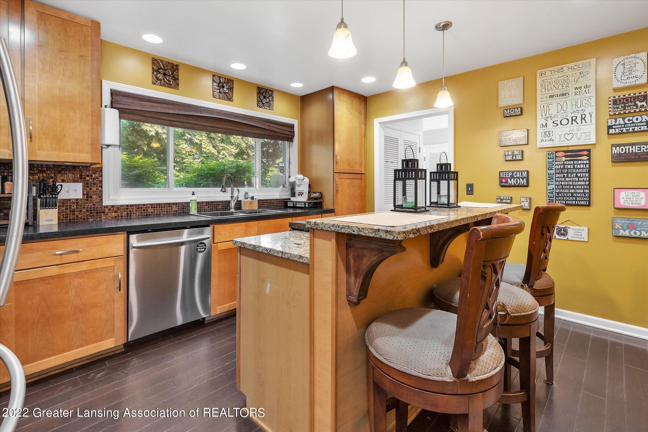 4248 Barton Road Lansing, MI 48917 - Photo 16 of 47 16-4248-Barton-Rd-WindowStill-Real-Estat