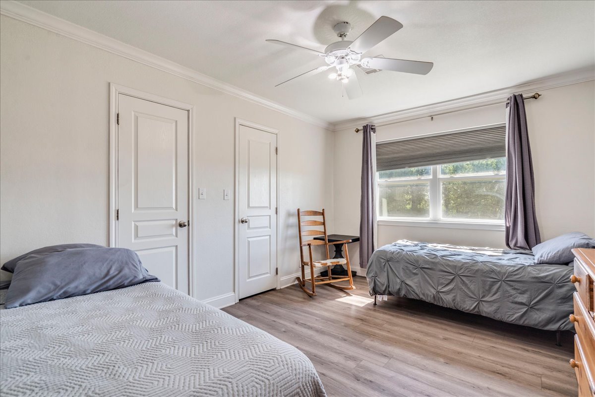 5732 Little Flock Road Temple, TX 76501 - Photo 13 of 40 7 Bedrooms with large walk in closets...all bedrooms are not pictured
