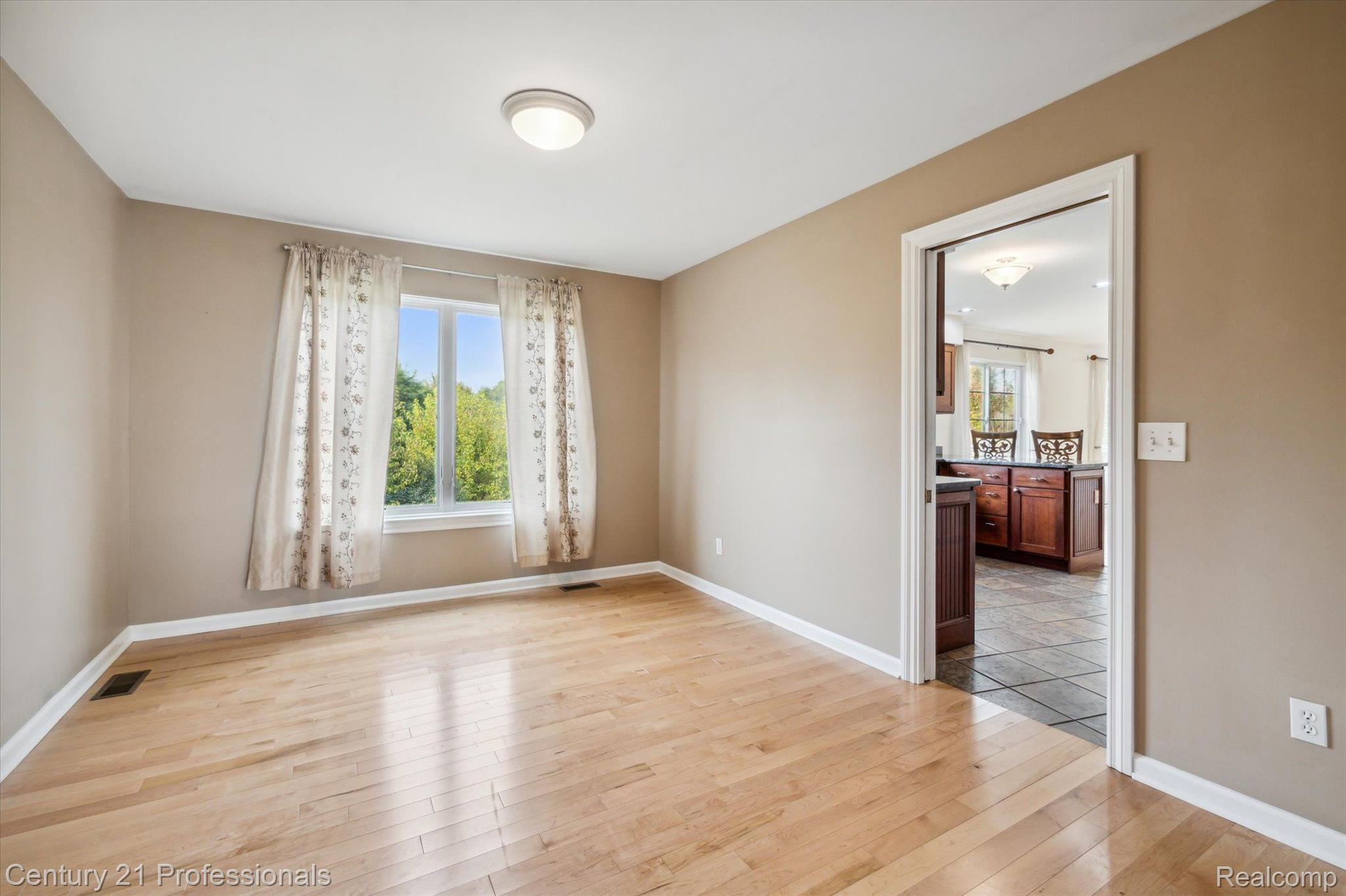 1150 Ridge Road South Canton, MI 48188 - Photo 15 of 51 Gallery Image 15