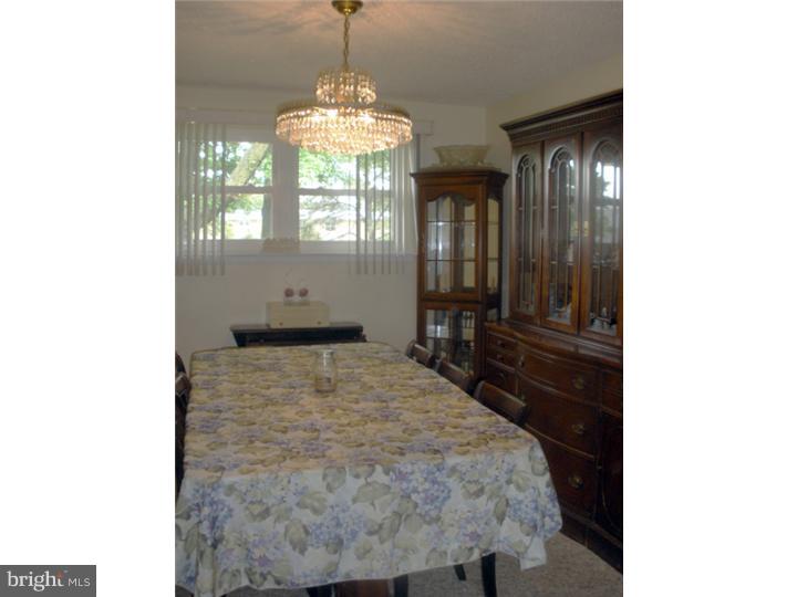 2665 Weir Road Aston, PA 19014 - Photo 7 of 12 Dining Room