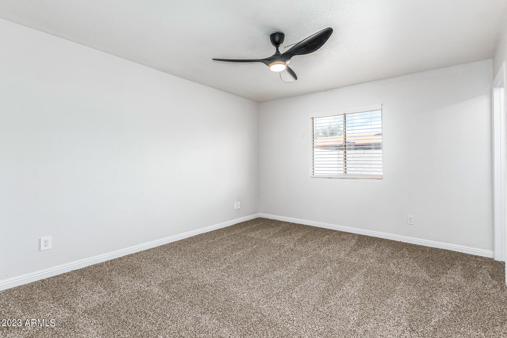 2127 West Roeser Road Phoenix, AZ 85041 - Photo 14 of 27 19 - Roeser 2127